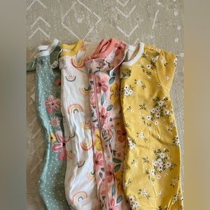 Lot of Gerber footies 6-9m